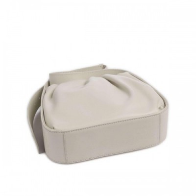 Royal RepubliQ Ava Crossbody bag fine grain cow leather ivory