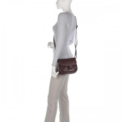 Aunts & Uncles Grandma's Luxury Club Mrs. Meringue Pie Crossbody bag fine grain cow leather wine