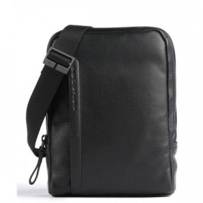 Piquadro Pan Crossbody bag grained leather black